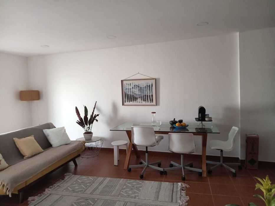 Moradia térrea T2 com 2 suítes – Erra (Coruche) –