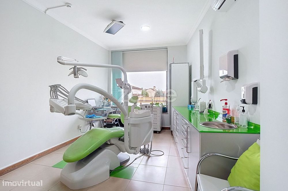 Clínica Dentária para Trespasse em Angeja