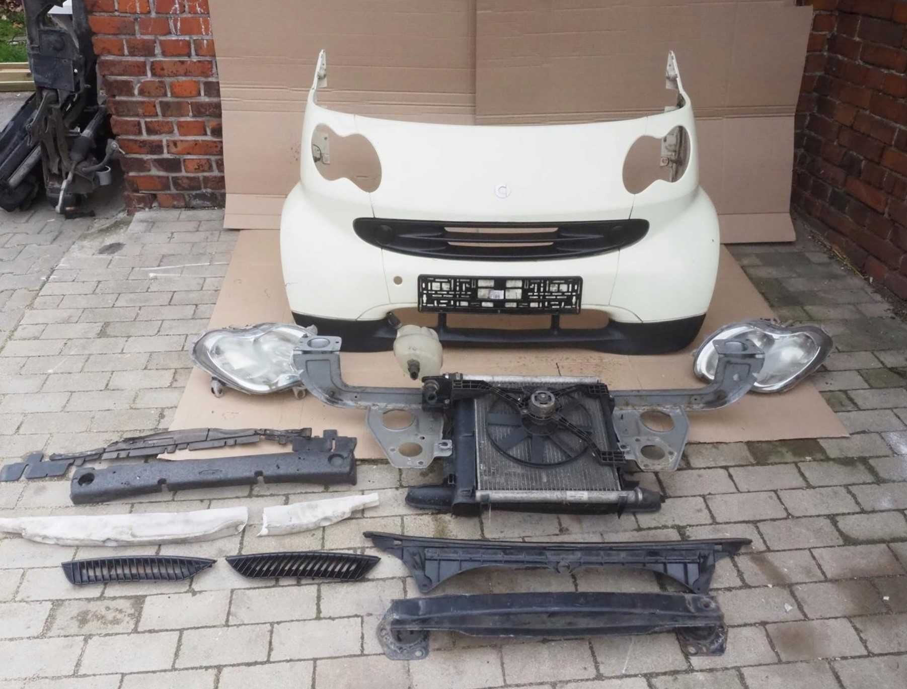 Smart Fortwo 450 1998-2004 бампер передній задній б/у деталі розборка
