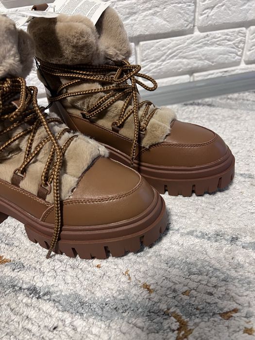 Шкіряні зимові черевики reserved zara Нові