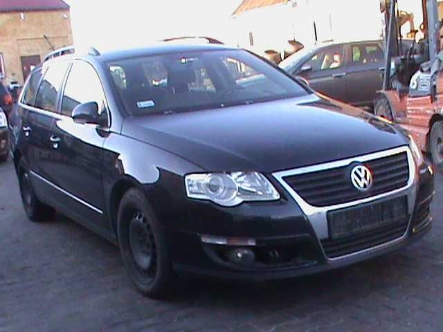 Passat B6 kombi Lampy zderzak tył maska  Kod  LC9X