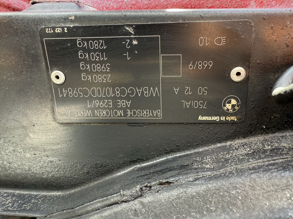 KAROSERIA BMW E32 750IL po renowacji 1993r