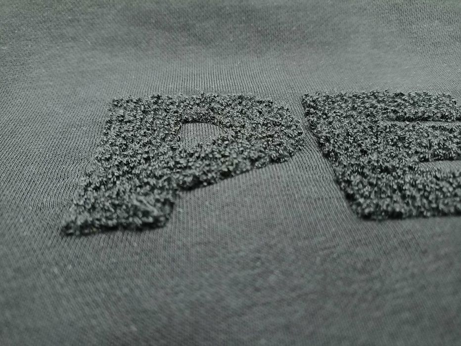 Махрова синельна вишивка на рушниках, на халатах