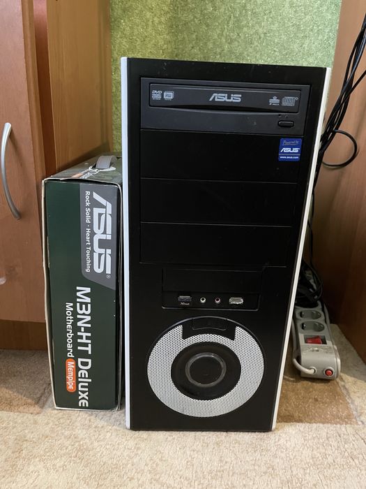 Продам компʼютер для навчання або роботи монітор мишка клавіатура