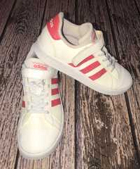 Кроссовки Adidas для девочки, размер 34 (21 см)