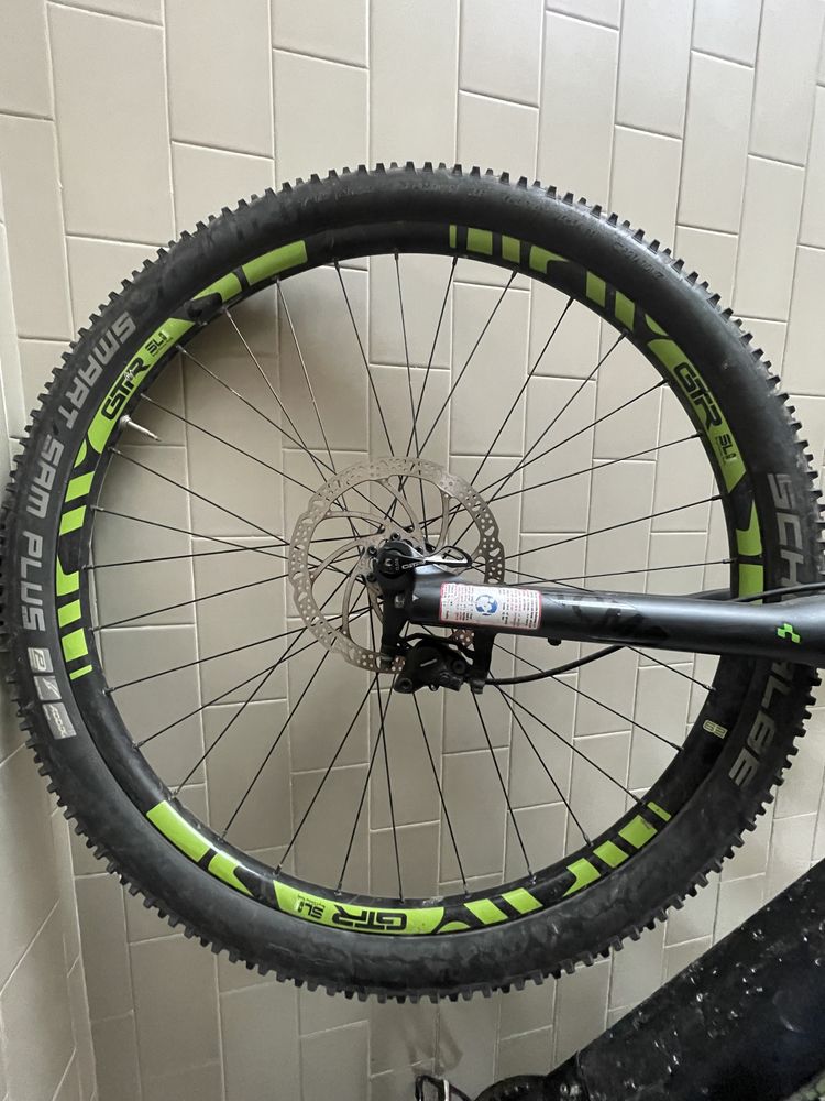 Bicicleta electrica BTT - CUBE - reaction PFM