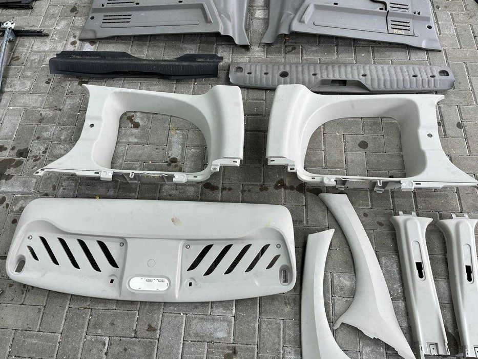 Пластик Салону та Багажника Renault Kangoo 2 (2009-2013)