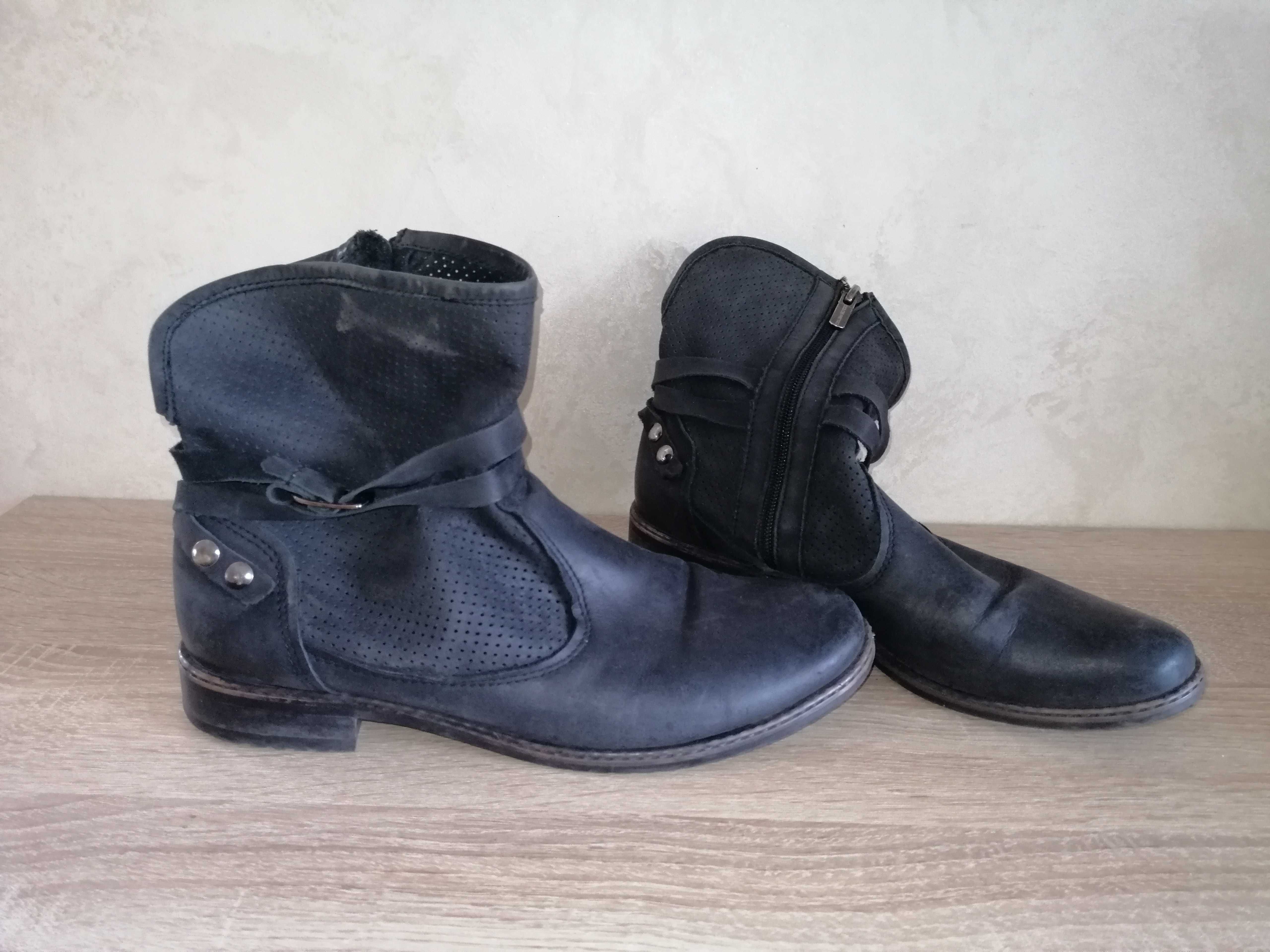 Czarne Buty na Okres Przejściowy, Rozm. 40