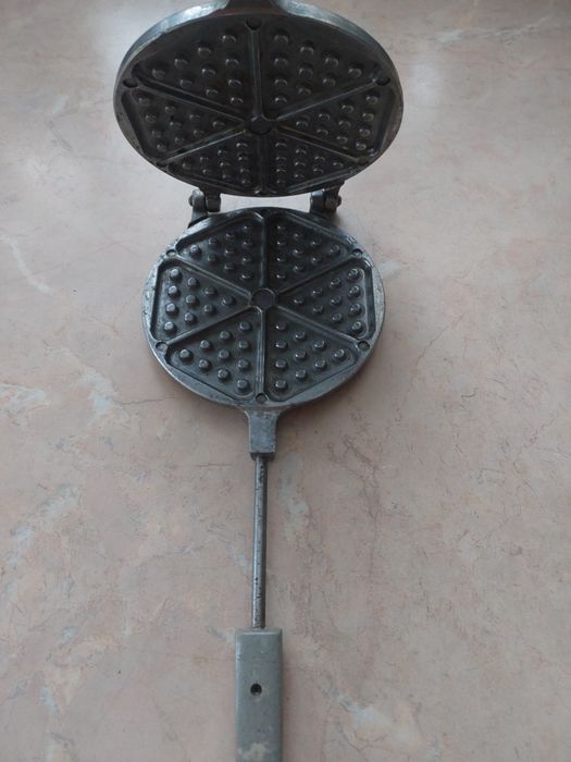 Вафельниця алюмінієва