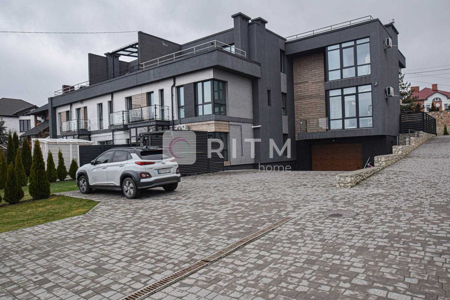 Продаж власного 2-х поверхового затишного котеджу  в Петриках