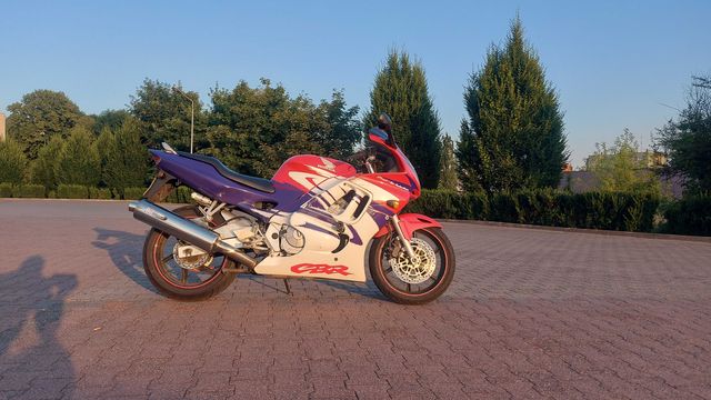 HONDA CBR 600 F3 POLIFT- Do jazdy, Nowy napęd, opony, warto