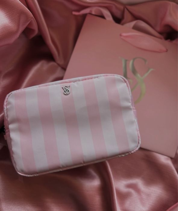 Косметичка Victoria’s Secret