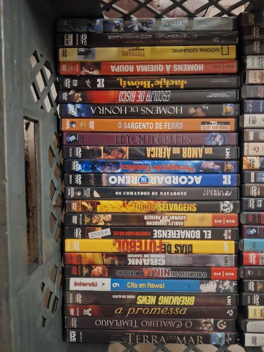 Lote de 242 DVDs