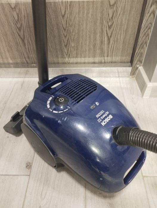 Пилосос фірми Bosch 1500w