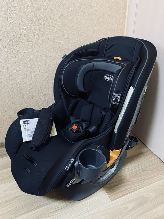 Автокресло Chicco Fit4, группа 0+/1/2/3 с рождения до 12 лет до 45 кг