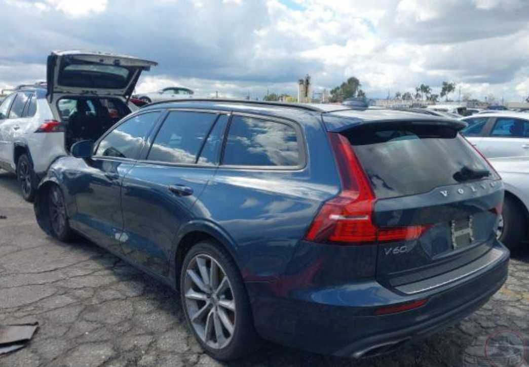 Кришка багажника / бампер Volvo V60 2018-2021рр