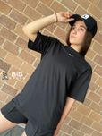 Жіноча футболка Nike nsw tee essntl lbr