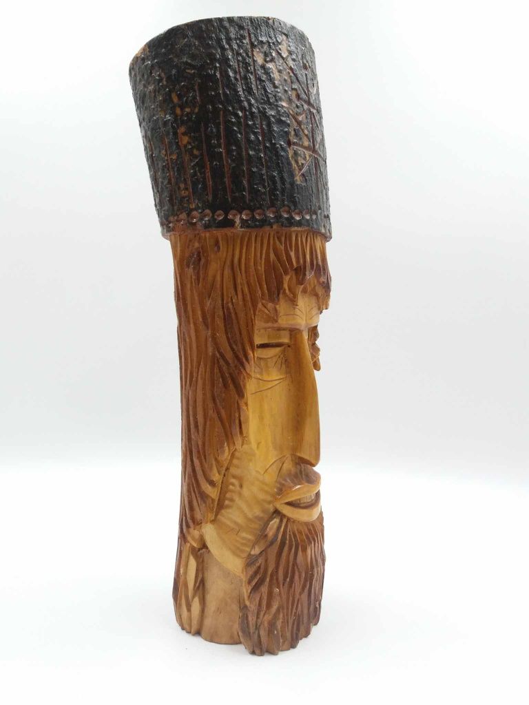 Stara drewniana rzeźba ręcznie wykonana PRL