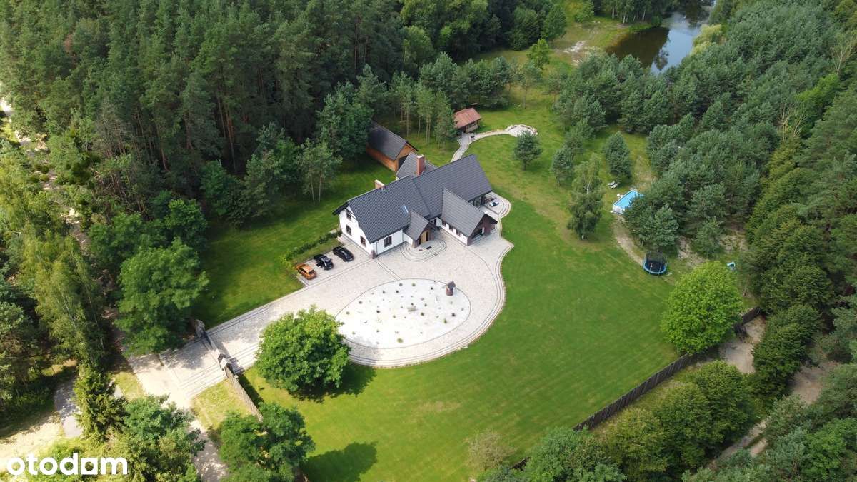 Przestronny , luksusowy  dom  ,Dworek , villa