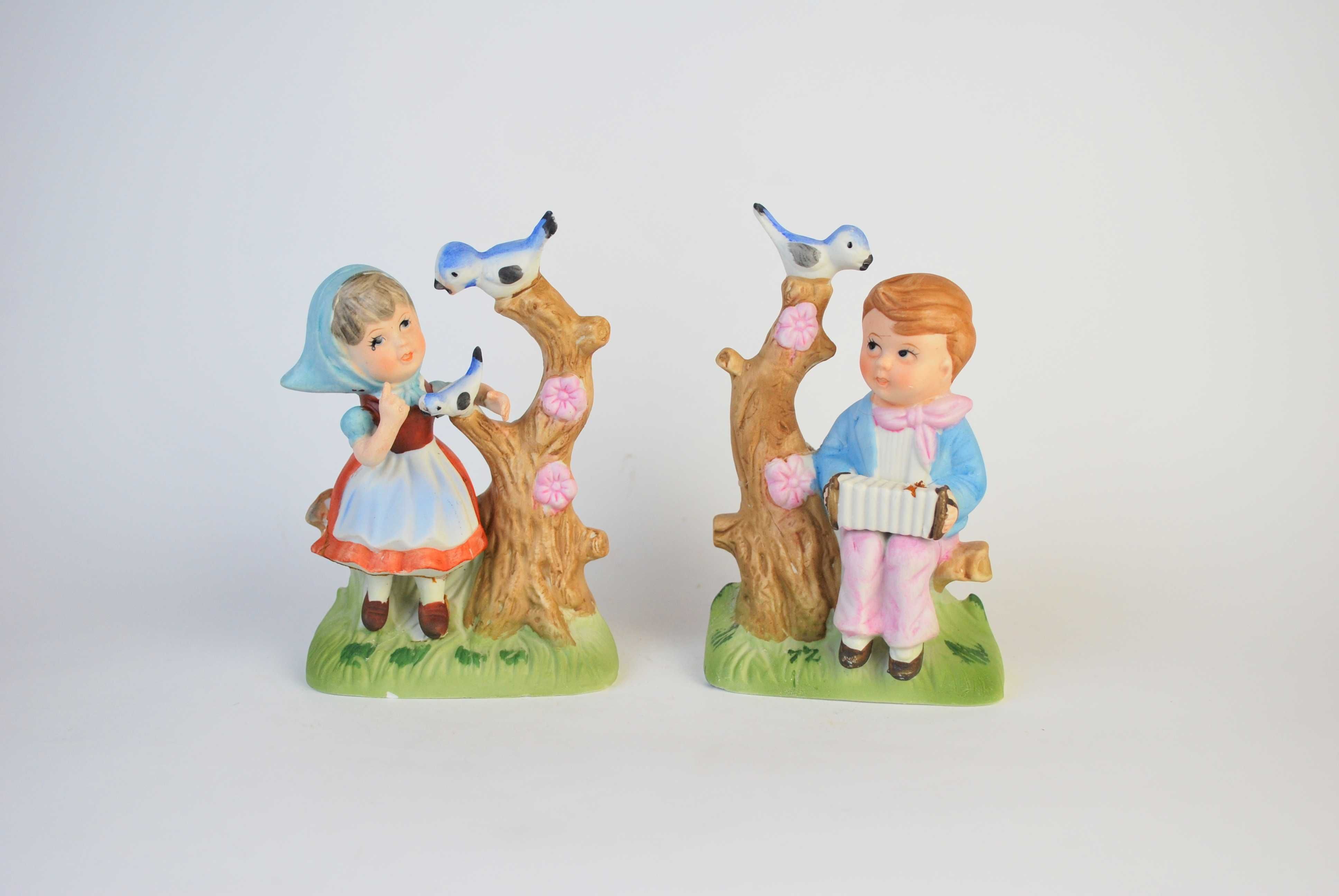 2 figurki porcelanowe chłopiec dziewczynka wiejski folk ptaki destrukt