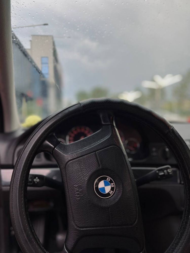 Продам Авто BMW e39 520i
