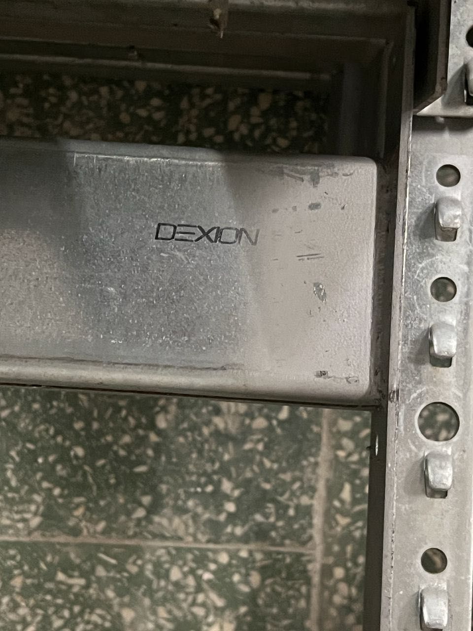 Trawers Dexion L-280cm /  11×5 / 9x5cm Regał przemysłowy