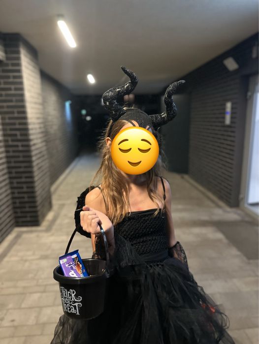 Kostium Czarnej Maleficent na Halloween - świetny stan