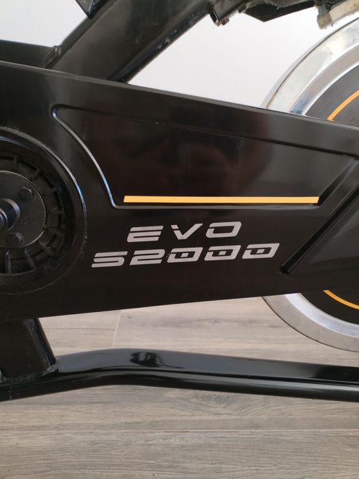 Bicicleta estática BH Evo S2000