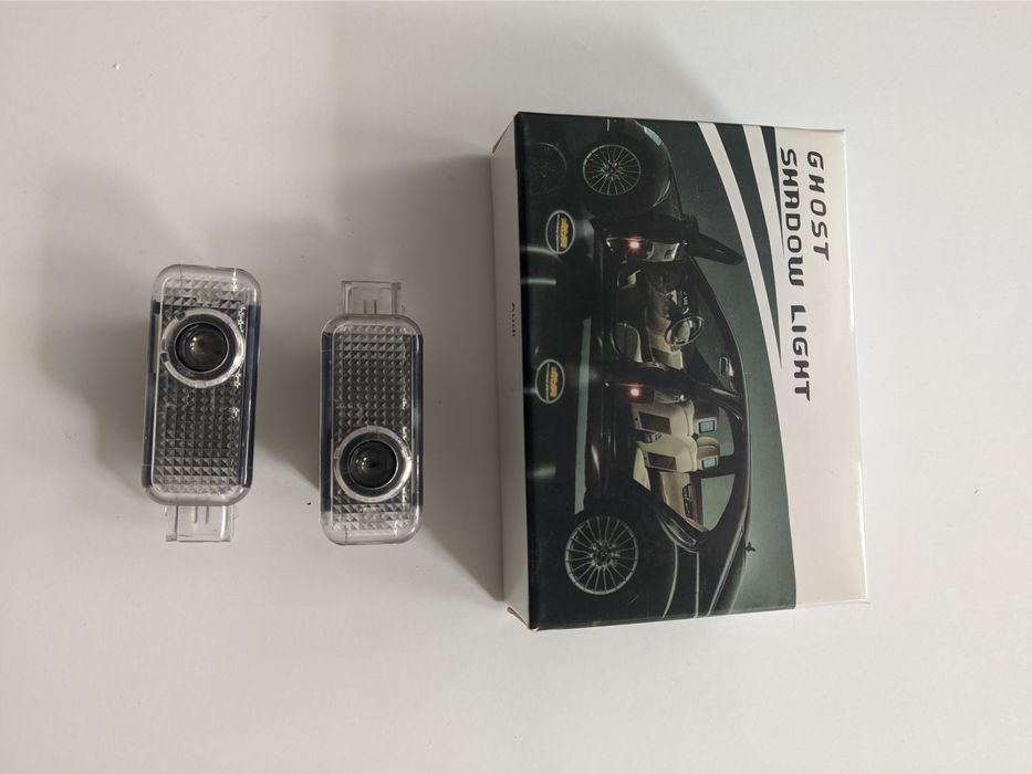 Światła na drzwi samochodu Audi led