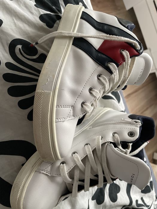 Sneakersy TOMMY HILFIGER - HIgh Top Lace-Up Sneaker White 36