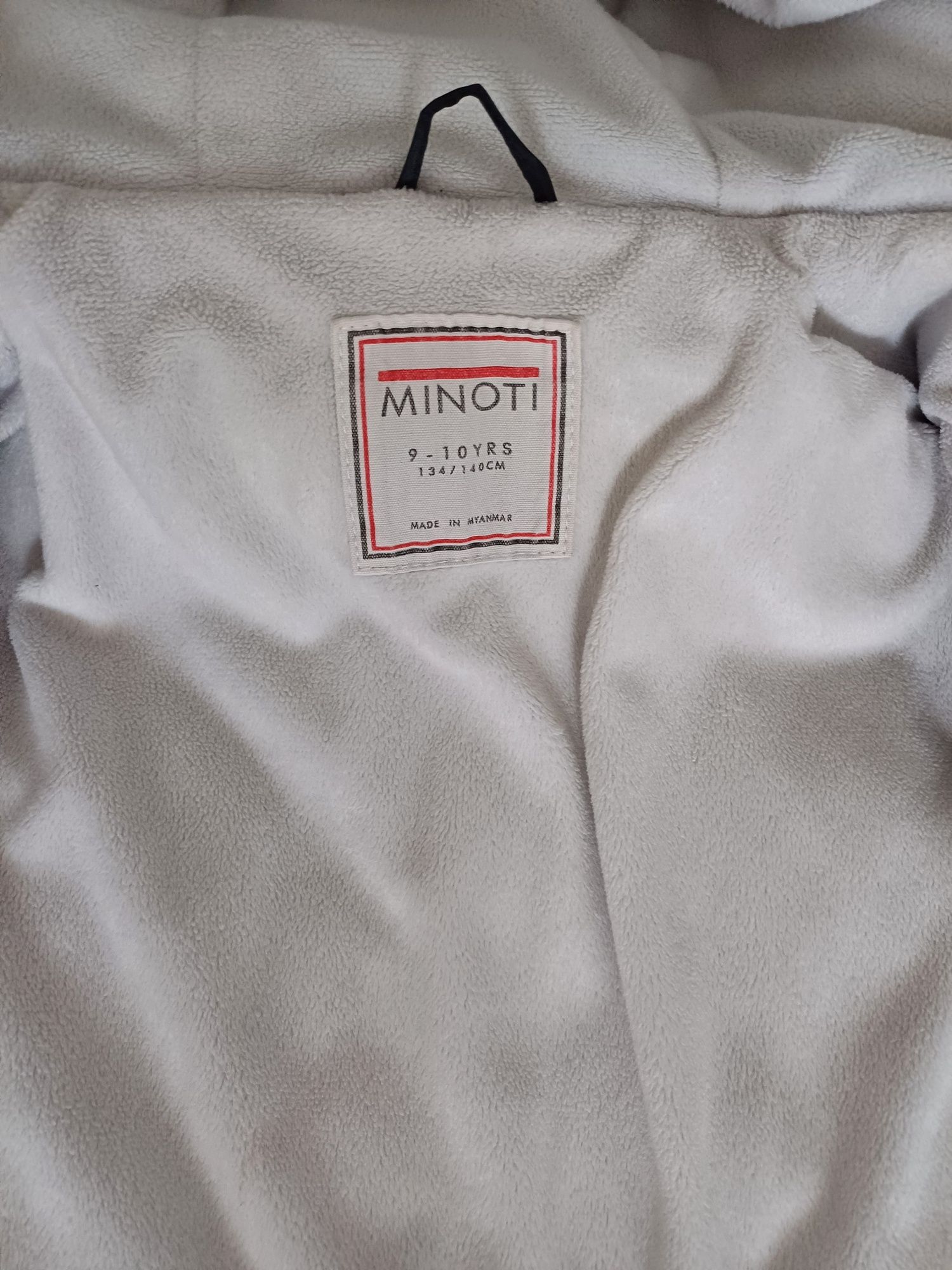Kurtka zimowa dziewczęca 128 Minoti