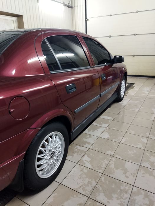 Опель Астра ...1,4.