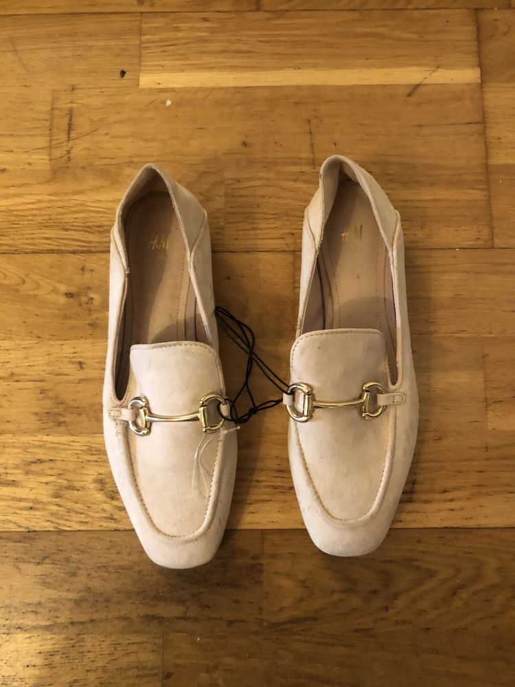 Sapatos/ sabrinas/ loafers H&M