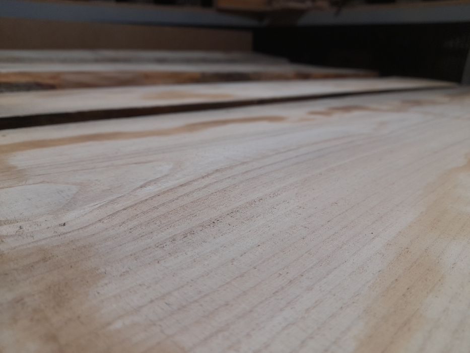 Foszty jesionowe suche deski foszty suszone tarcica