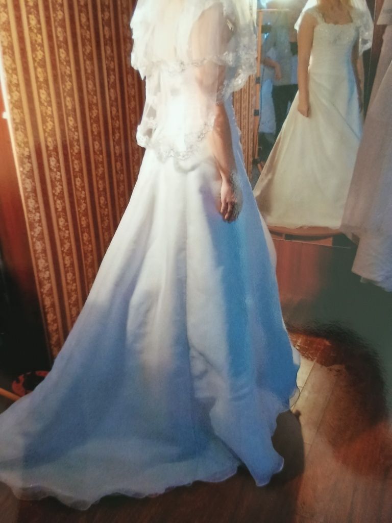 Nowa suknia ślubna r.38-40