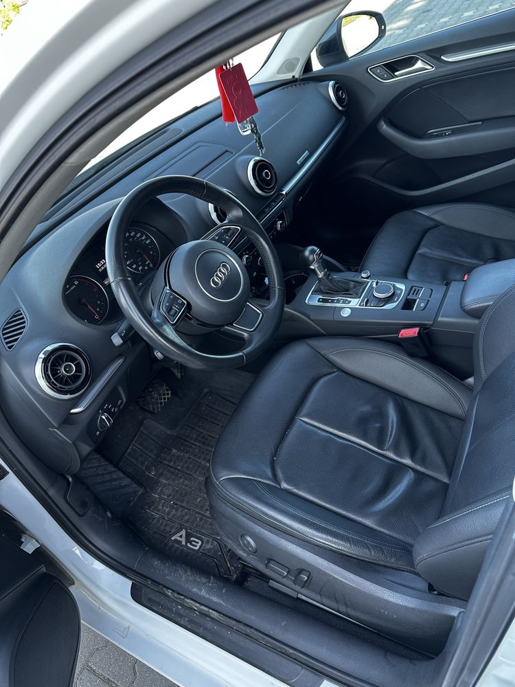 Audi A3 8V SEDAN 2015 (usa/eu)