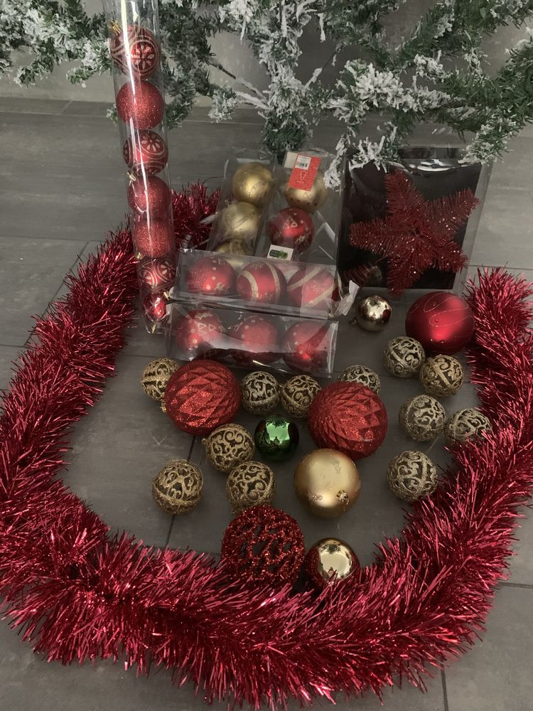 Árvore de Natal Grande 2,10m – Só 30€!