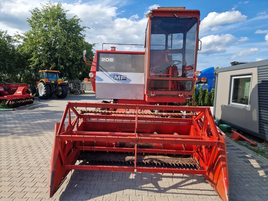 Kombajn zbożowy  MF 206