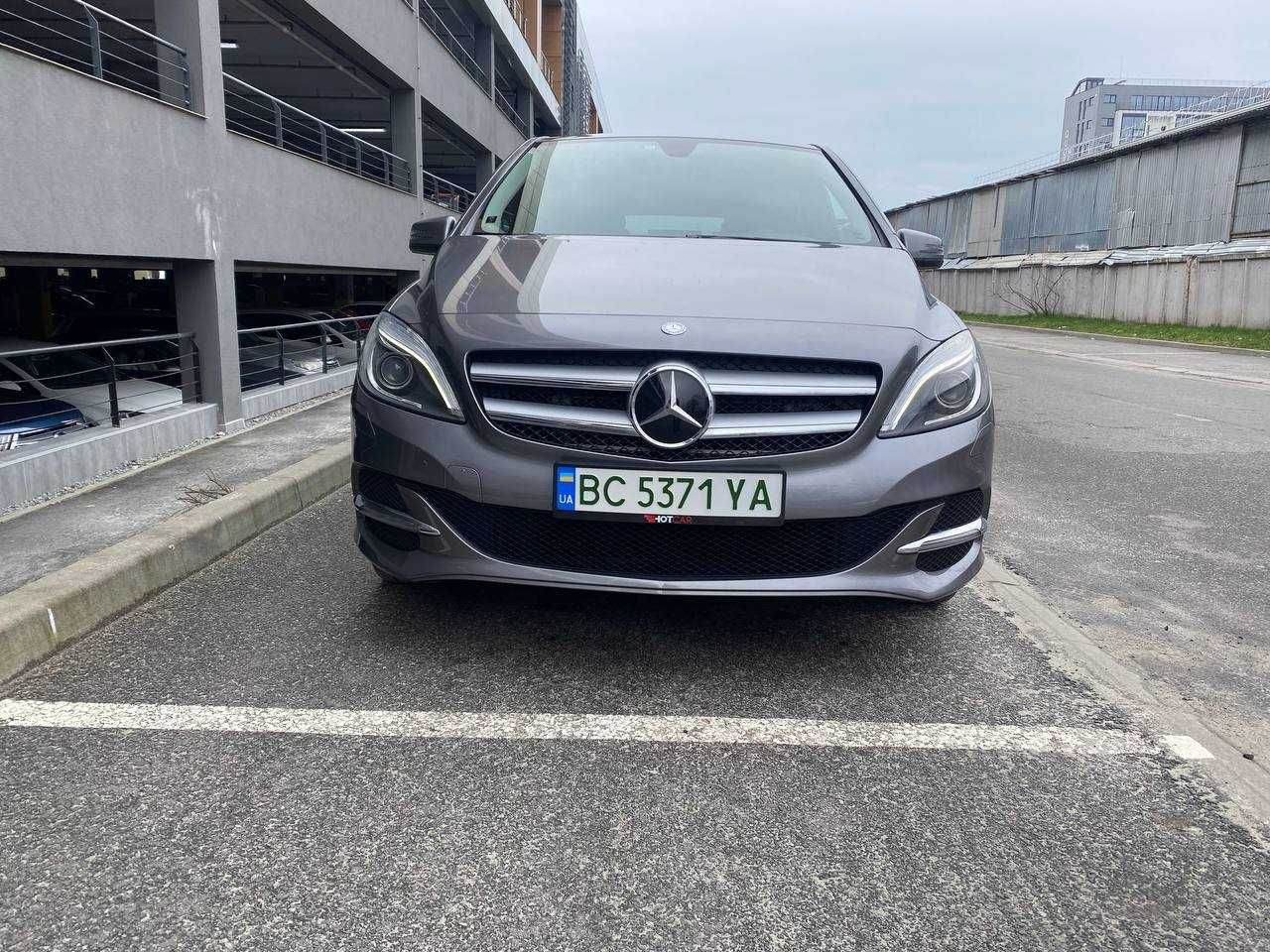 2016 Mercedes-Benz B250E - 11900 $