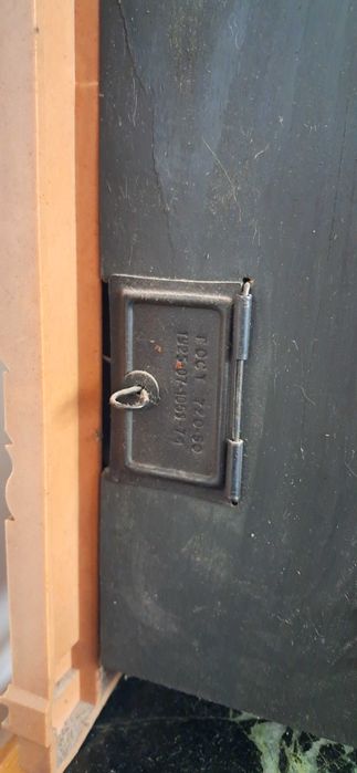 Stary zegar z kukułką – dekoracja / kolekcja