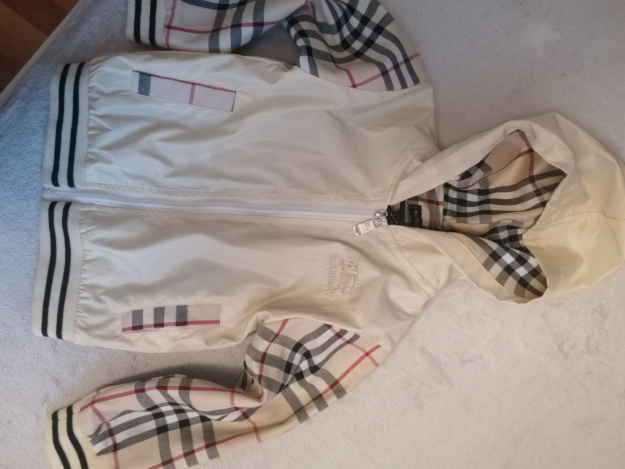 Karteczka wiosenno/jesienna Burberry rozm.98
