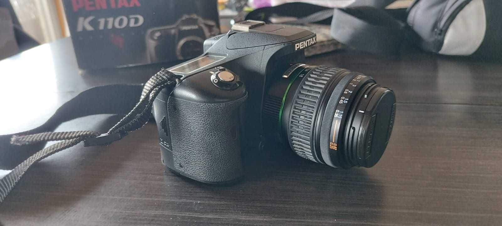 Máquina fotográfica Pentax K110D