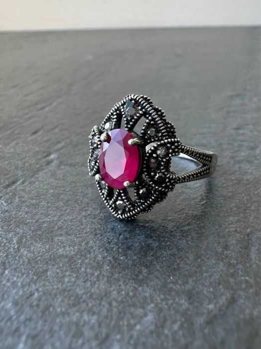 Кольцо с рубином и марказитами, перстень 925, серебро 925,