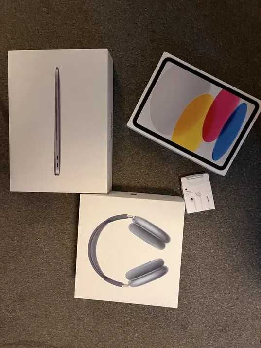 Oddam pudełka od Apple Airpods Max, Macbook Air, iPad i earbuds