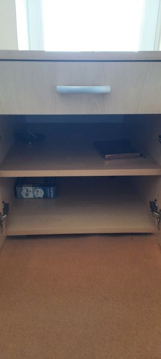 Szafka nocna w bardzo dobrym stanie