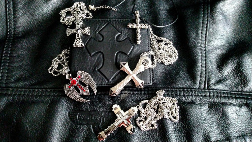 Gotycki masywny krzyż Rock Metal Gotyk Moto ozdoby gadżety akcesoria