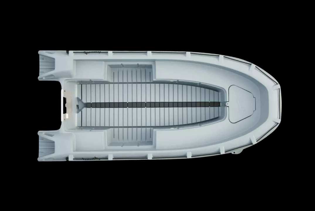 IMPERDIVEL BARCO WHALY 380  NOVO COM MOTOR DE PUNHO