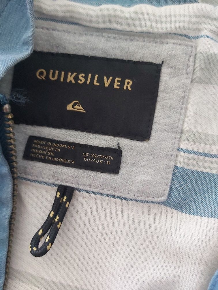 Casaco Quiksilver meia estação