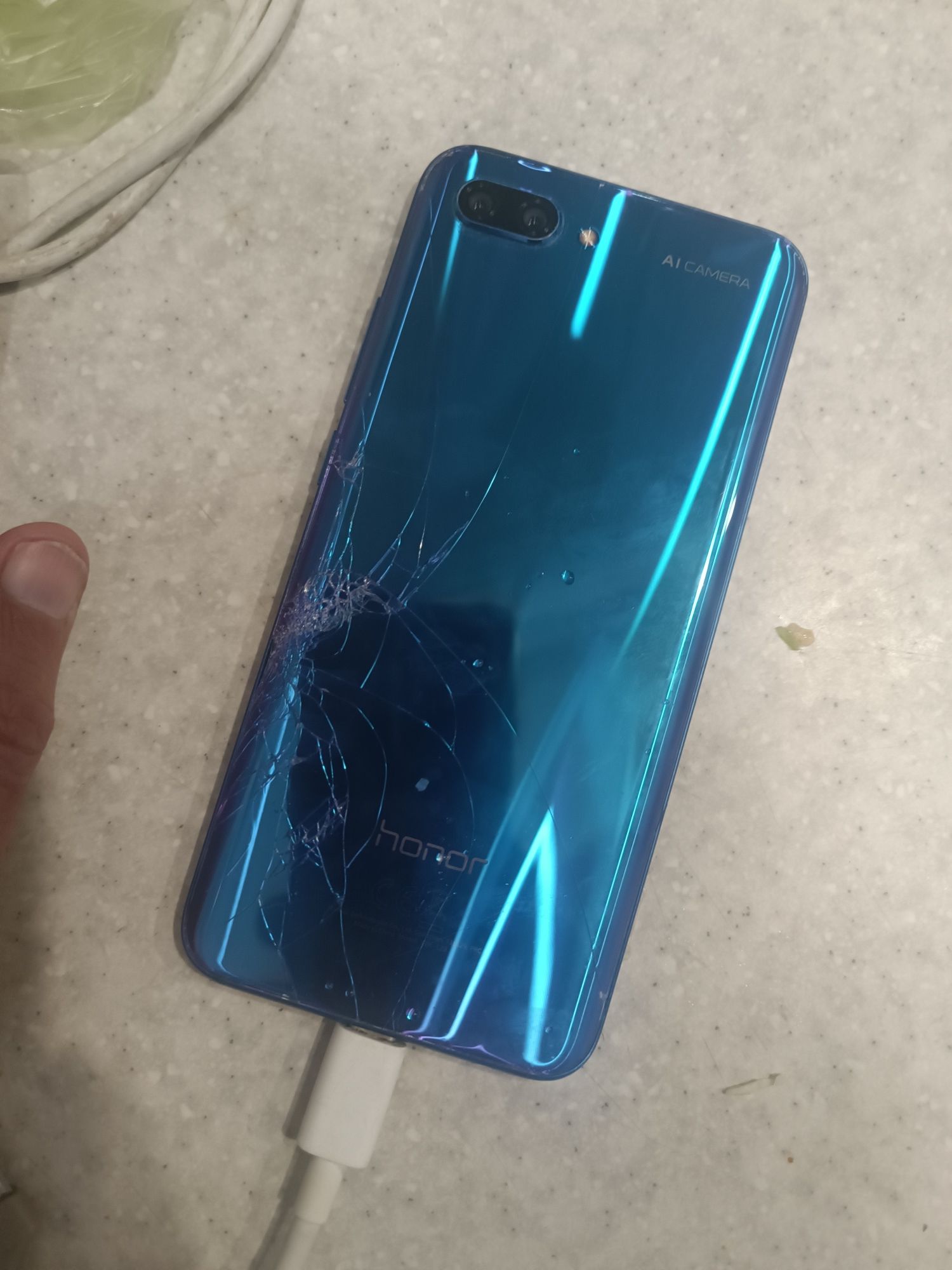 Honor 10 4/128Gb  (COL-L29) битий