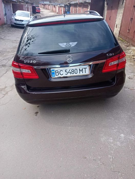 Мерседес w212 е220